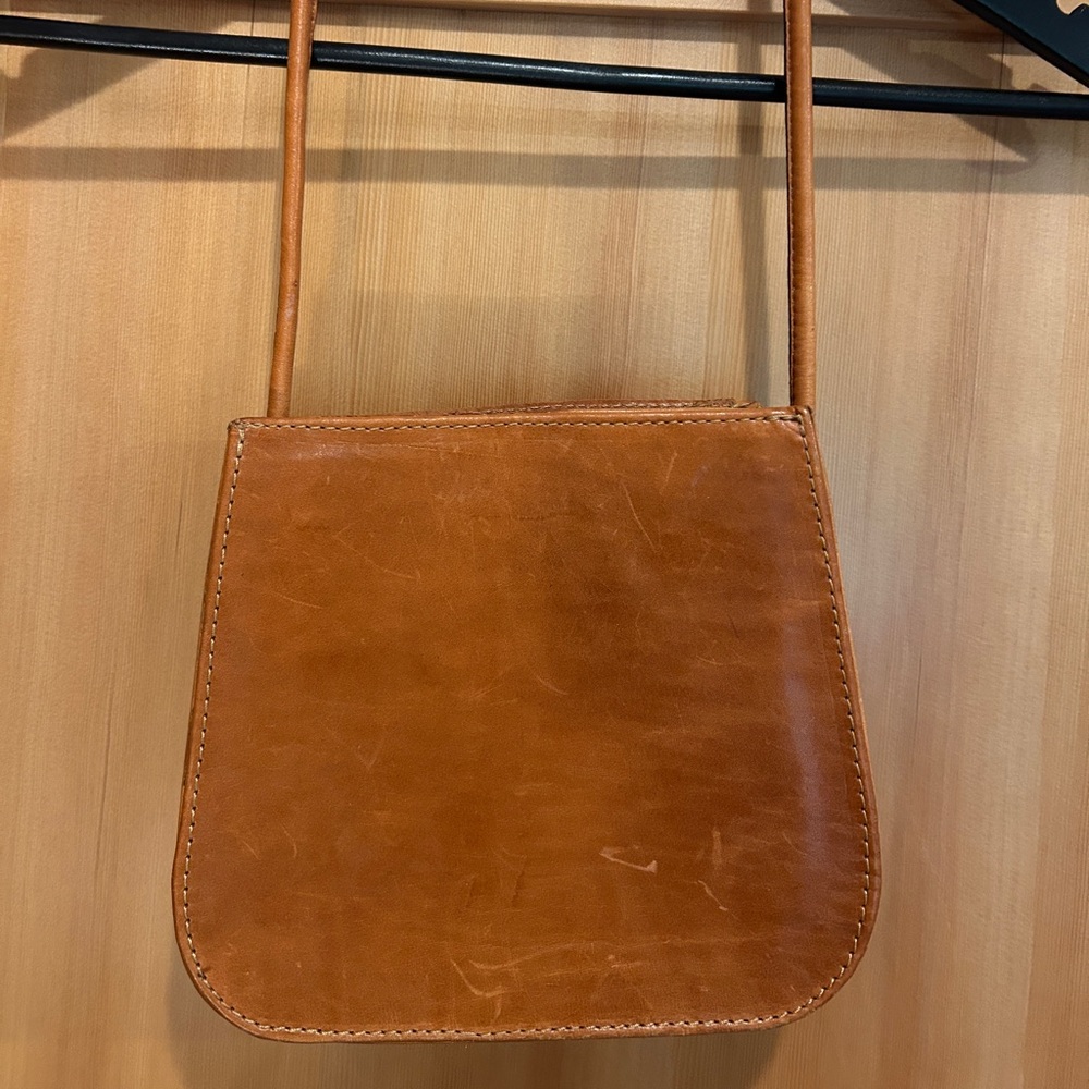 Classic Tan Leather Shoulder Bag